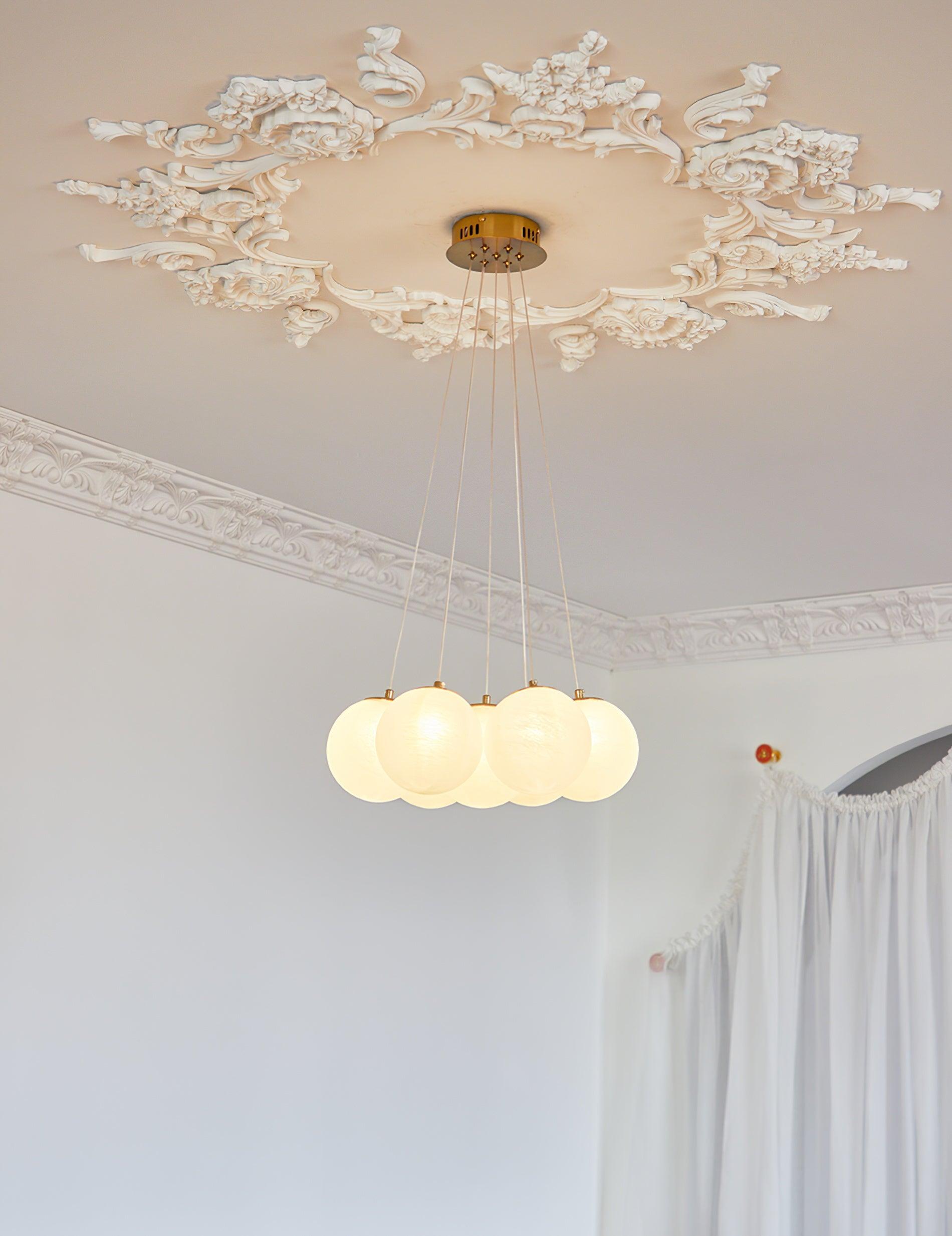 Lustra Chandelier en Verre avec Guirlande en Verre Dépoli - Neutralighting