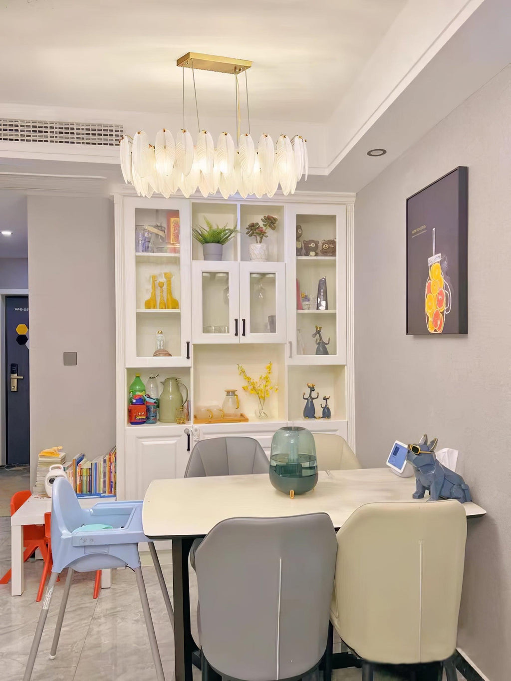 Lustra Chandelier en Plumes et Verre Givré Superposé - Neutralighting
