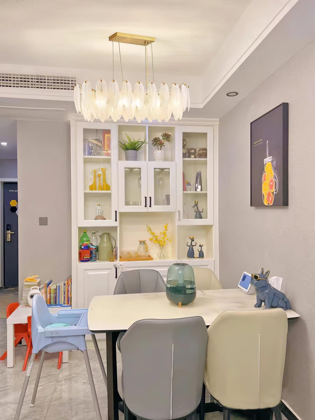 Lustra Chandelier en Plumes et Verre Givré Superposé - Neutralighting