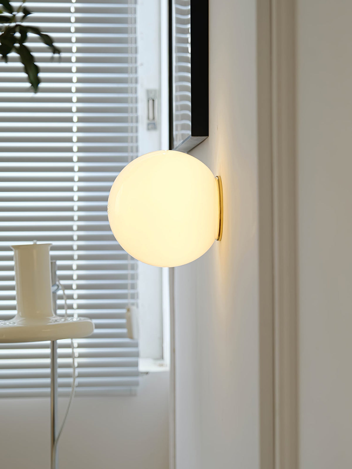 Stella Applique Murale en Verre Moderne Minimaliste - Neutralighting