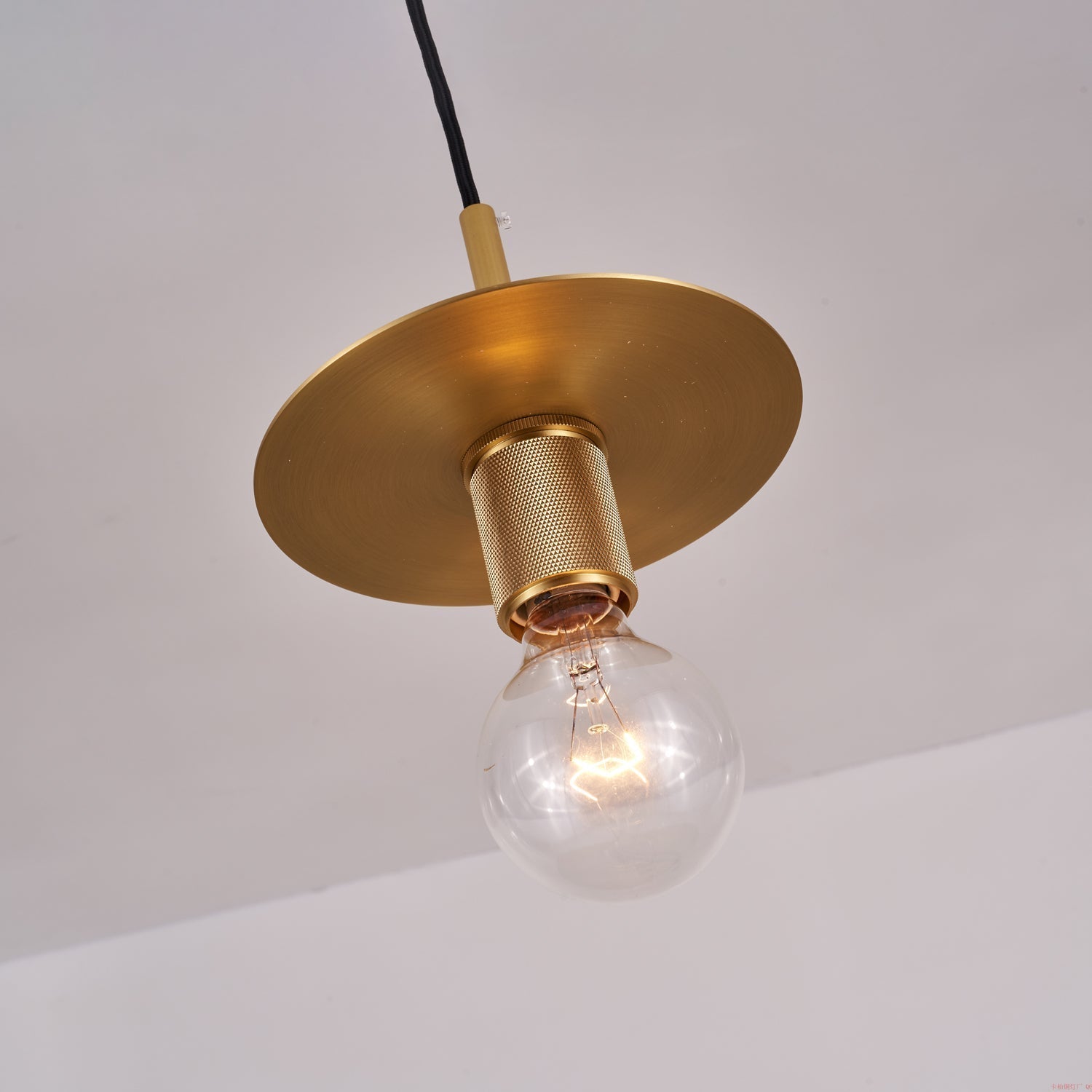 Allirus Suspension en Laiton Nordique Moderne - Neutralighting