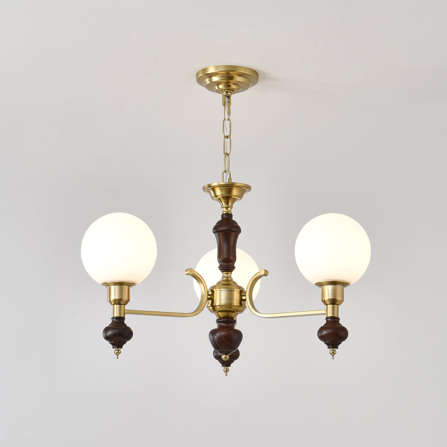 Lustra Chandelier Bois Laiton Globe Orb - Neutralighting