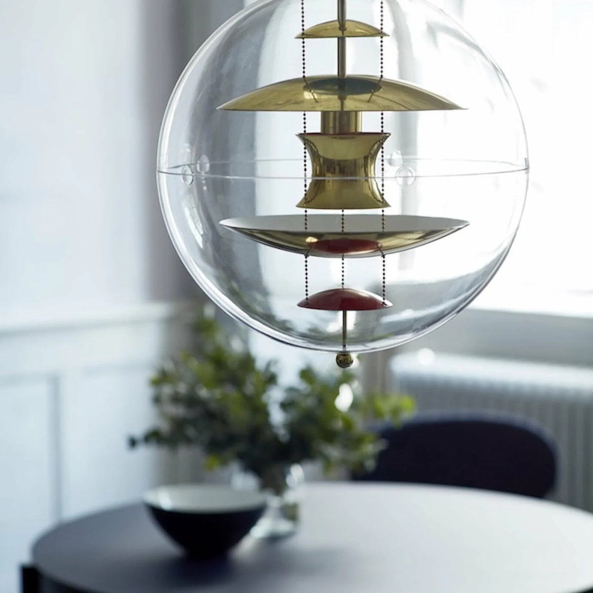 Orlaeen Lampe suspendue Globe en métal et acrylique à créativité individuelle - Neutralighting