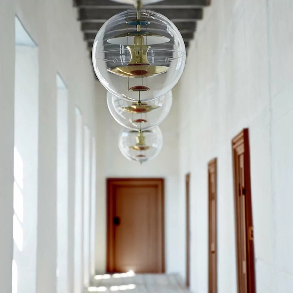Orlaeen Lampe suspendue Globe en métal et acrylique à créativité individuelle - Neutralighting