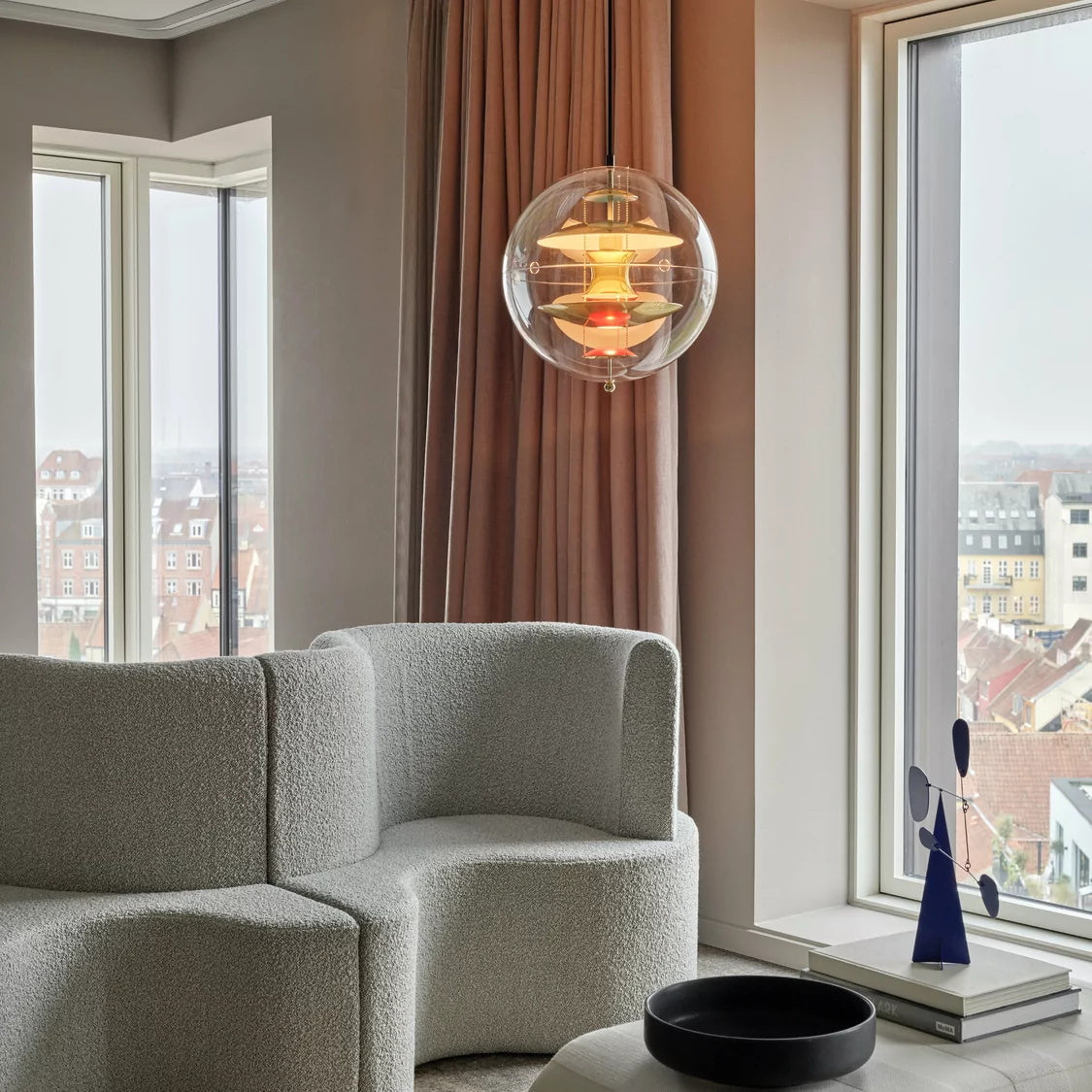 Orlaeen Lampe suspendue Globe en métal et acrylique à créativité individuelle - Neutralighting