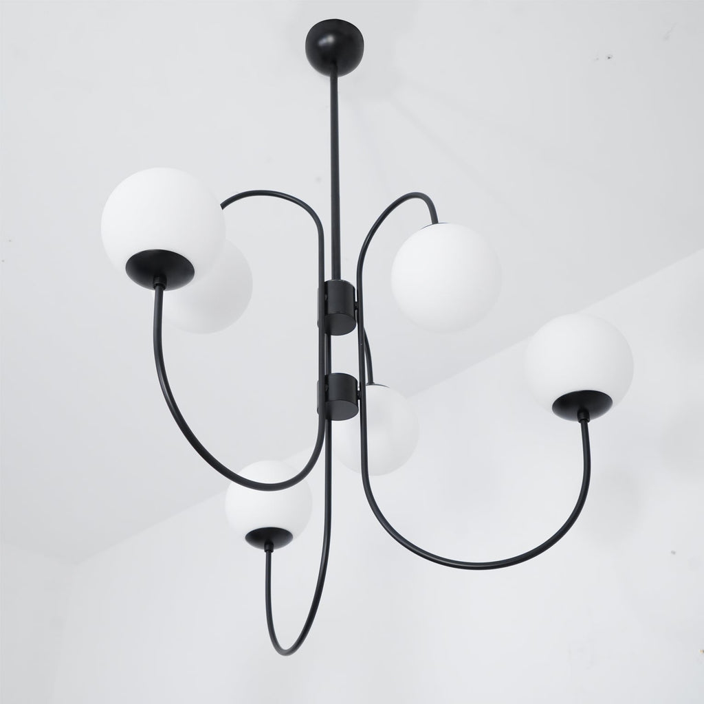 Lustra Chandelier en Laiton avec Globe et Bras Courbés - Neutralighting