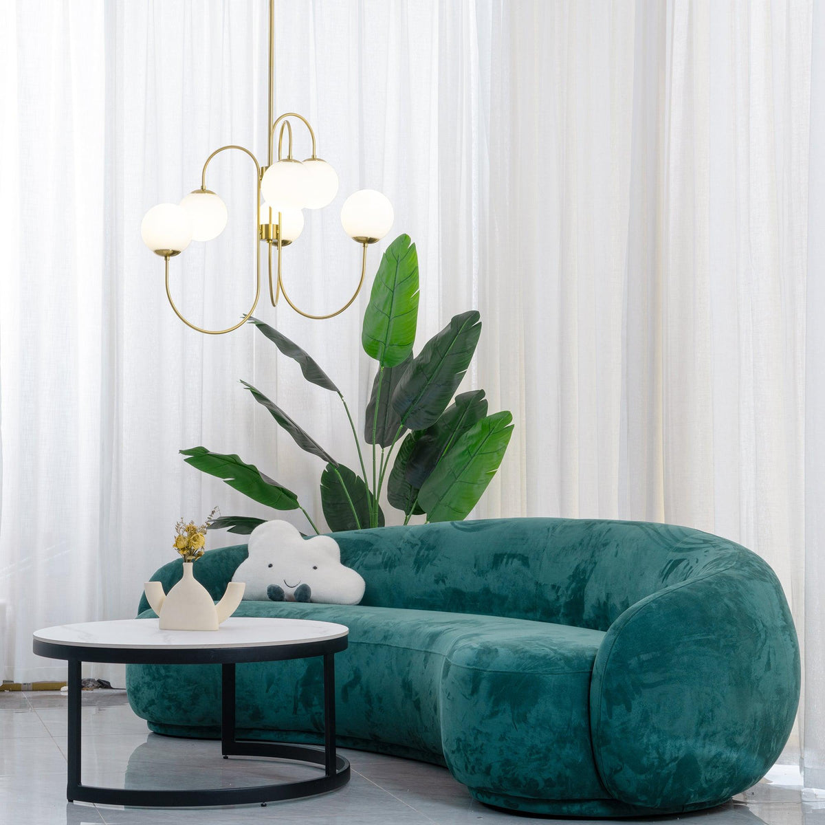 Lustra Chandelier en Laiton avec Globe et Bras Courbés - Neutralighting