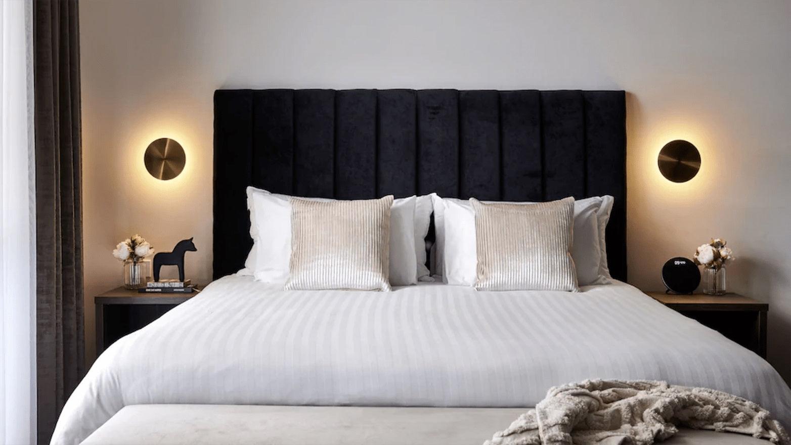 Tivral Lampe Murale Minimaliste en Laiton - Neutralighting