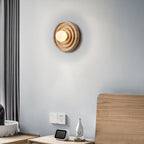 Lumoran Applique murale Ripple avec corps en bois de frêne et abat-jour en verre - Neutralighting