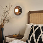 Lumoran Applique murale Ripple avec corps en bois de frêne et abat-jour en verre - Neutralighting
