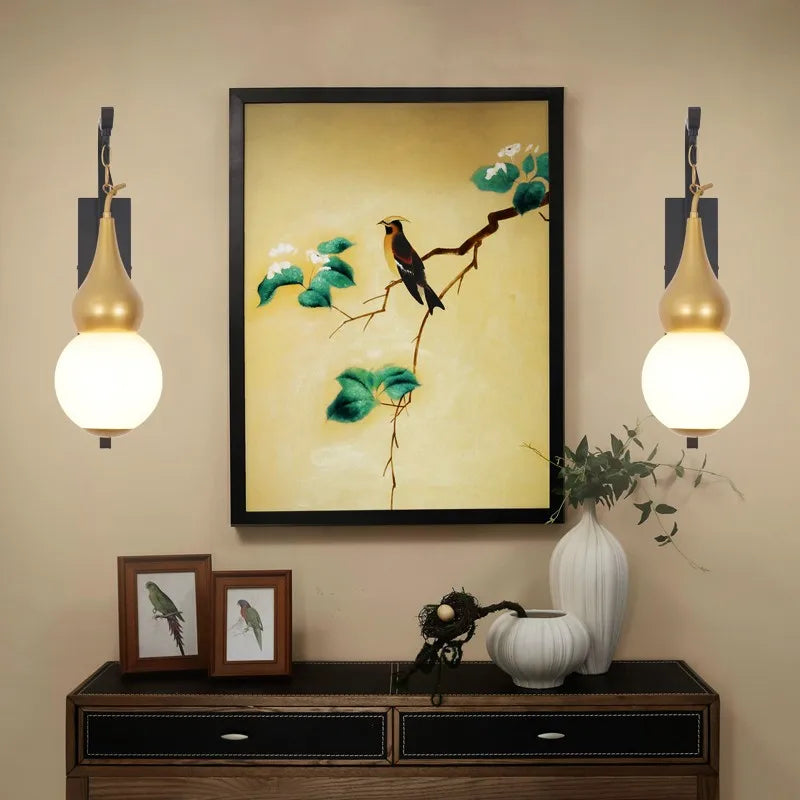 Applique murale gourde style chinois pour décoration intérieure Félicien Tempo en Verre - Reflets Délicats & Élégance Visuelle
