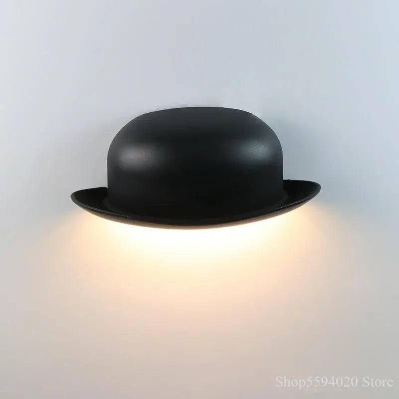 Applique murale — Extérieure à LED en forme de chapeau de paille