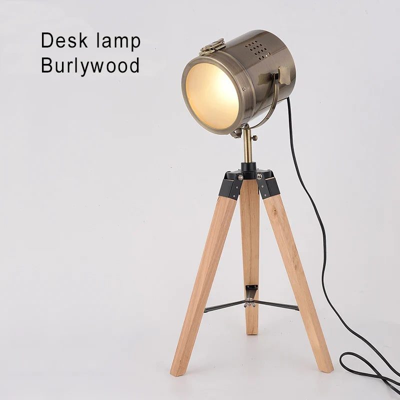 Lampadaire — Nordique en bois massif avec éclairage LED moderne