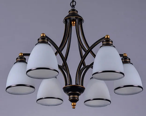 Lustre — Classique en fer et verre pour décoration intérieure
