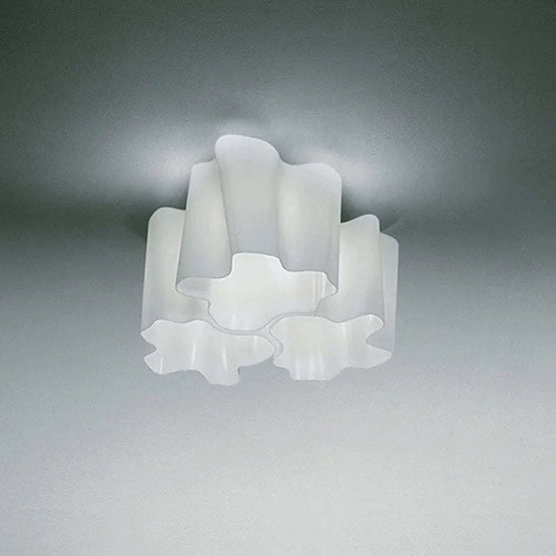 Plafonnier logico quadruple design moderne par michele de lucchi Sacha Arabesque en Verre - Une Présence de Verre Élégante