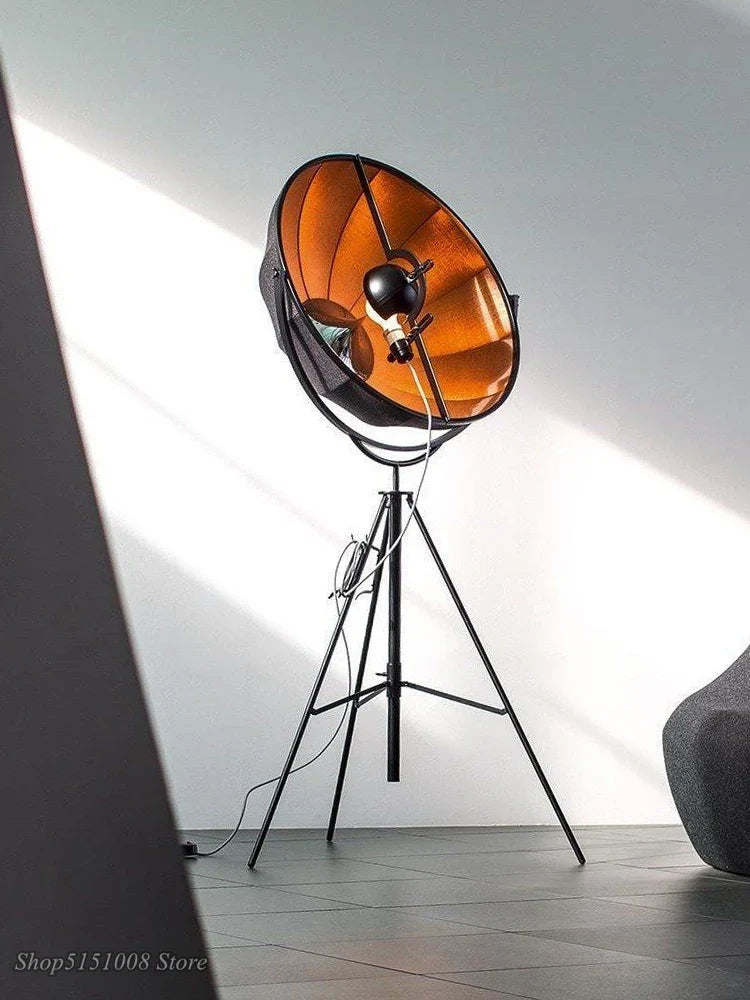 Lampadaire — LED trépied nordique moderne pour décoration intérieure