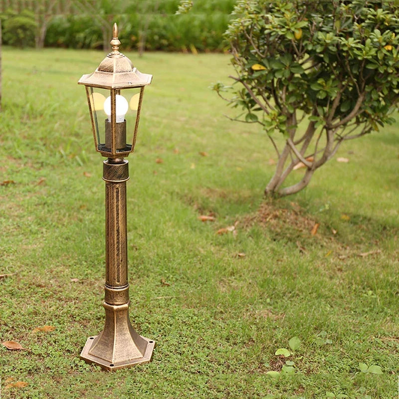 lampe de jardin extérieure rétro pour les espaces extérieurs et les allées