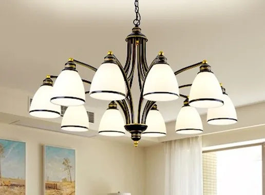 Lustre — Classique en fer et verre pour décoration intérieure