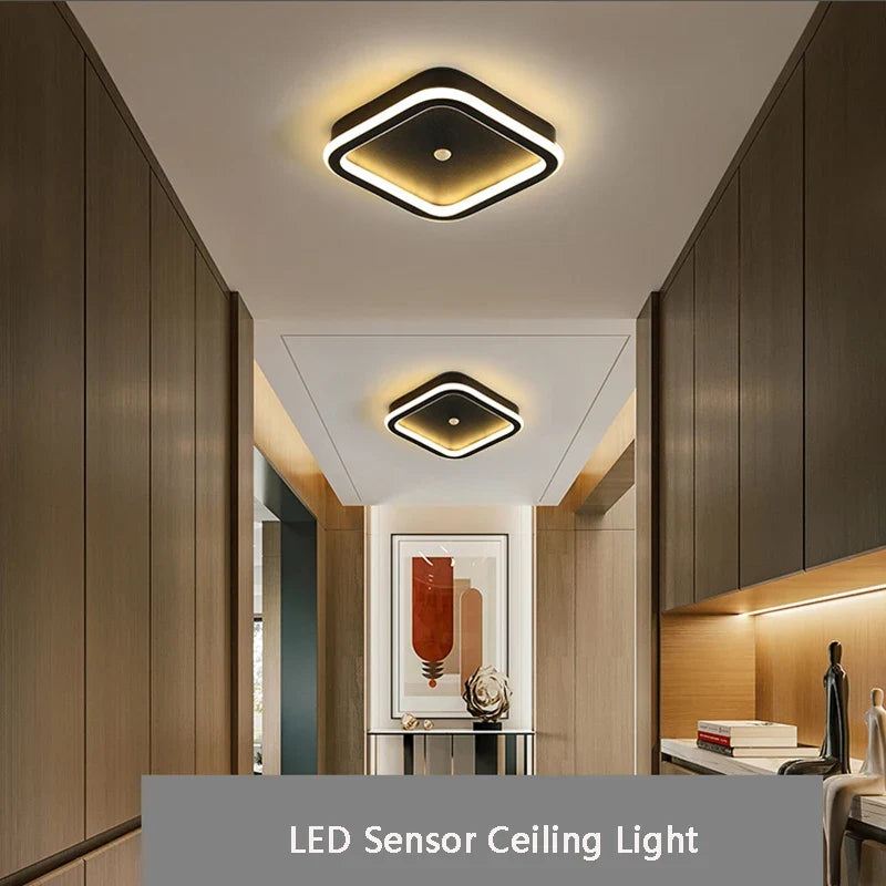 Plafonnier led à induction avec capteur de mouvement pour intérieur Paul Étude en Aluminium - Lignes Dessinées & Décor Raffiné