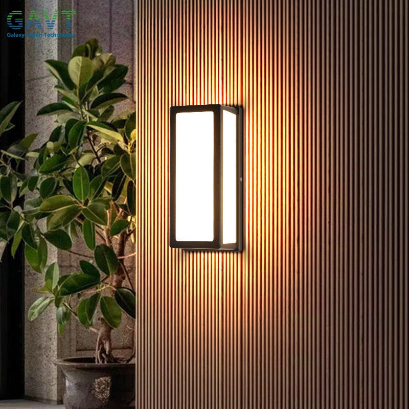 Lampe Japonaise Jardin Pauline Aubade en Aluminium - Une Présence Décorative Affirmée