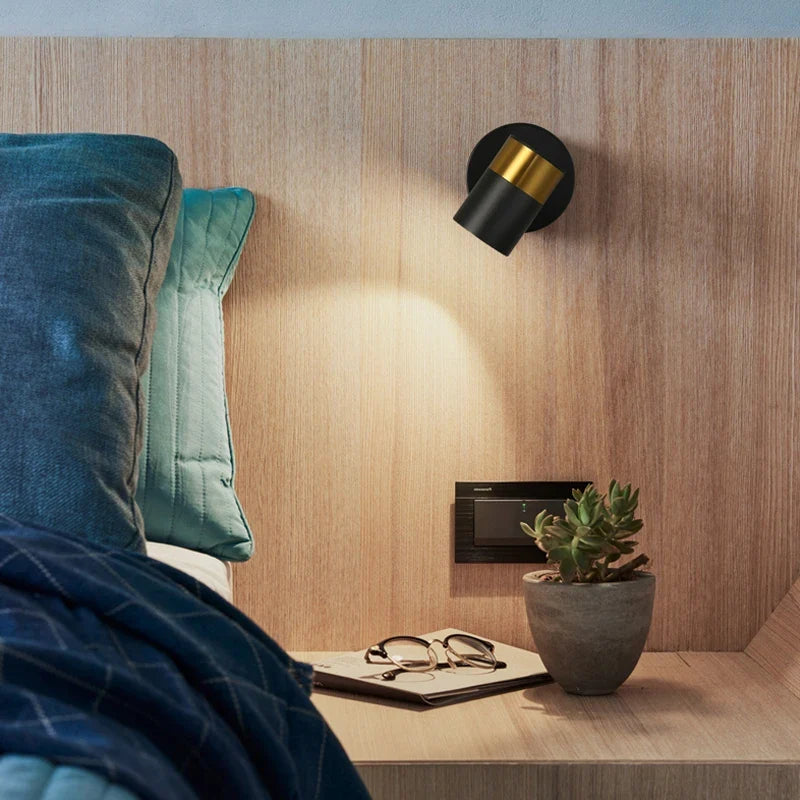 Plafonnier sur rail avec éclairage led Juliette Horizon en Aluminium - Une Présence Décorative Affirmée
