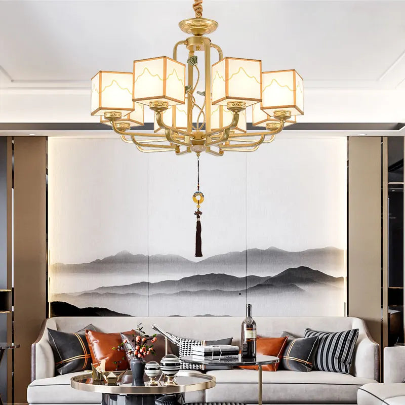 Lustre — Chinois classique doré design pour intérieur élégant