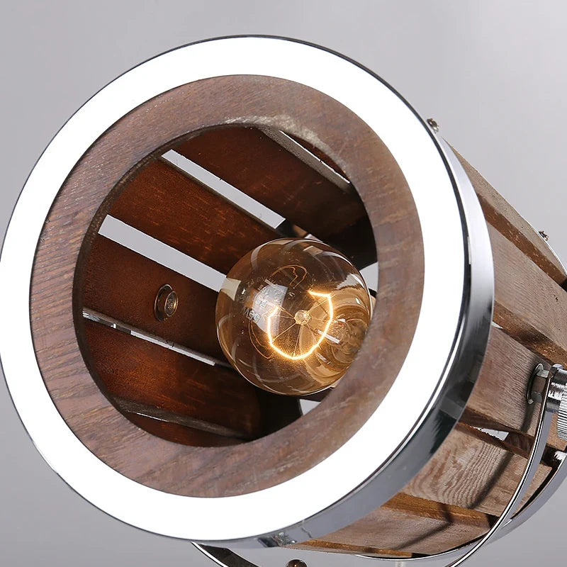 Lampadaire — Rétro en bois massif au style industriel
