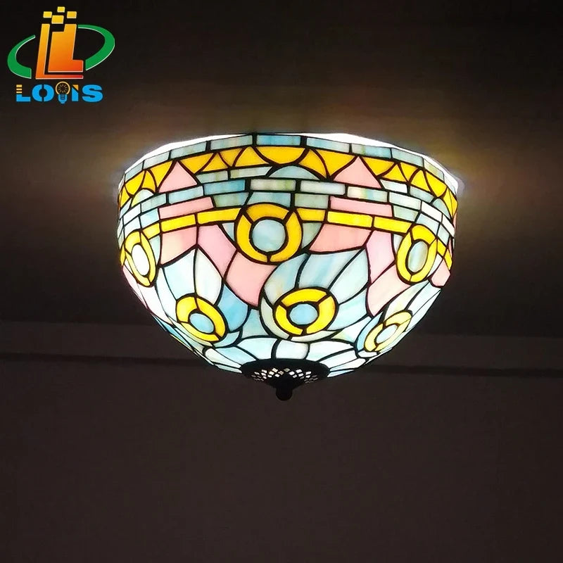 Plafonnier tiffany art méditerranéen en vitrail lumineux et chaleureux Lazare Symphonie en Verre - Le Charme du Verre dans le Décor