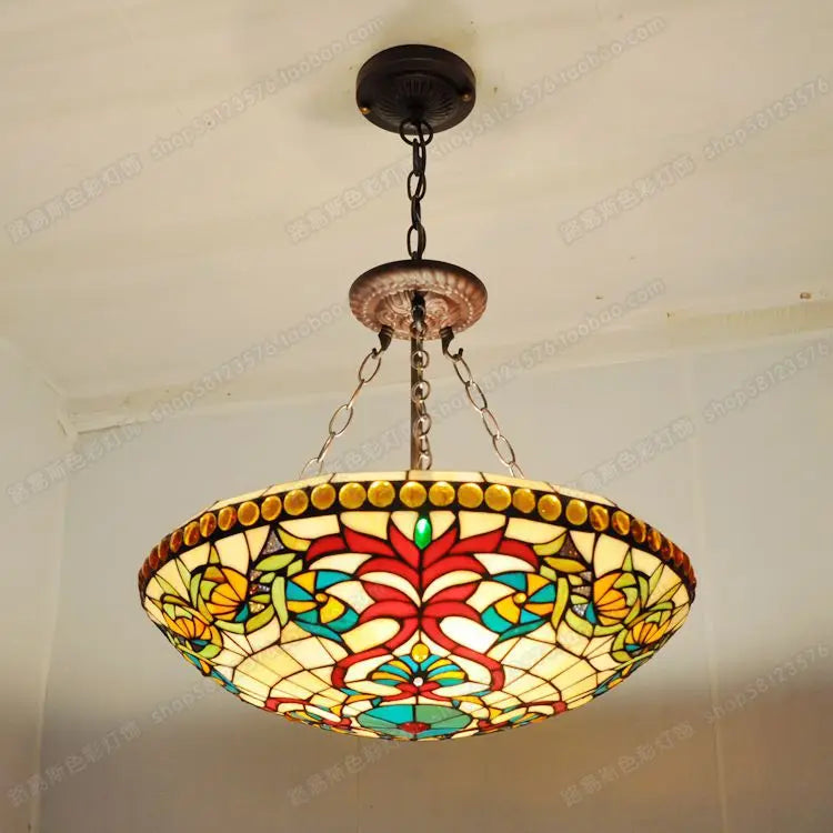 Lustre — Décoratif européen pour bar et restaurant