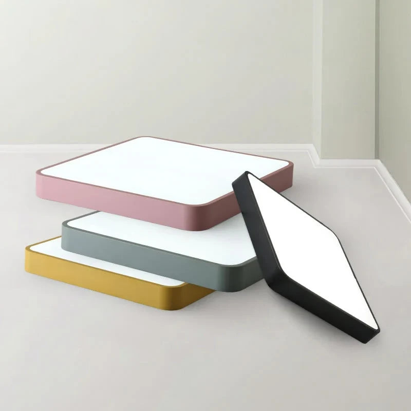 Plafonnier led carré surface monté avec télécommande luminaire Diane Sérénade - Une Silhouette Graphique Affirmée