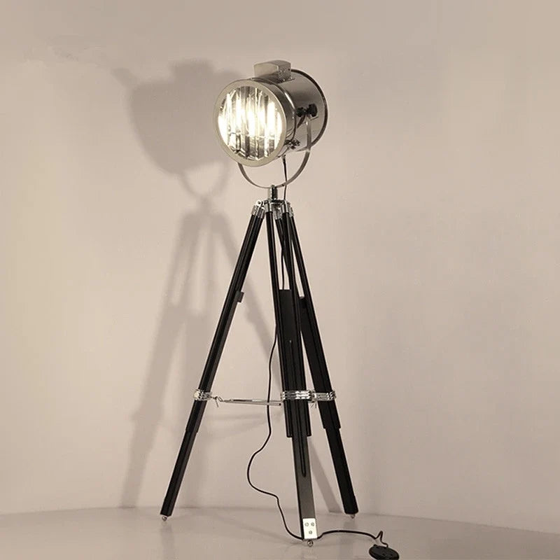 Lampadaire — Moderne métal nordique trépied créatif gzmj