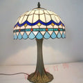 lampe de chevet style tiffany en lucite pour intérieur moderne