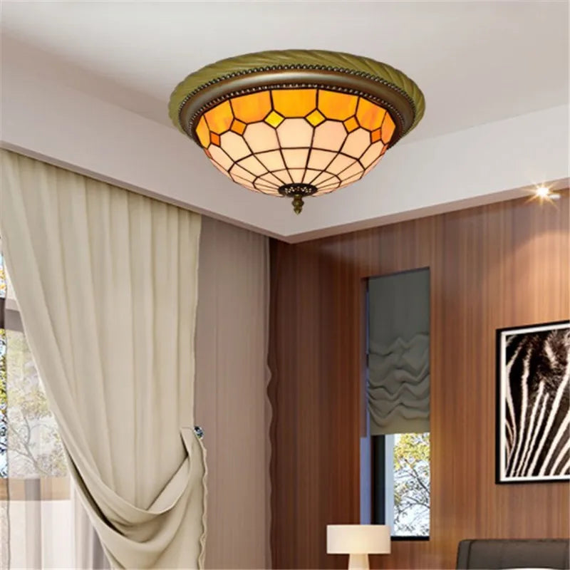 Plafonnier en vitrail style méditerranéen pour extérieur et intérieur Cléa Cime en Verre - Reflets Subtils & Décor Raffiné