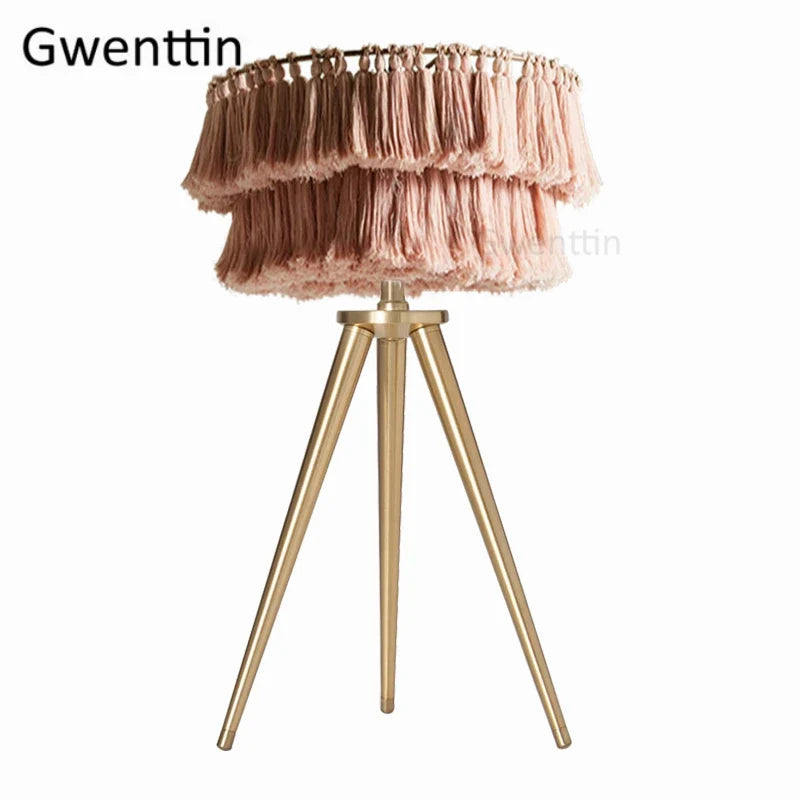 Lampadaire — Créatif en fil de soie avec trépied nordique décoratif
