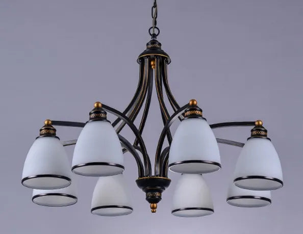 Lustre — Classique en fer et verre pour décoration intérieure