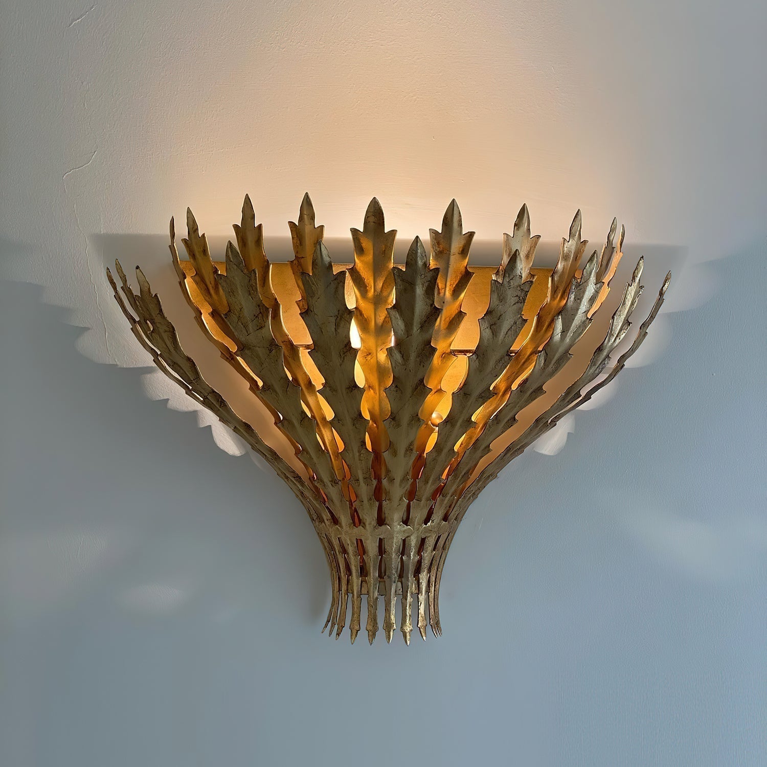 Applique Murale Fait à La Main Feuille Motif Corps Élégant - Neutralighting
