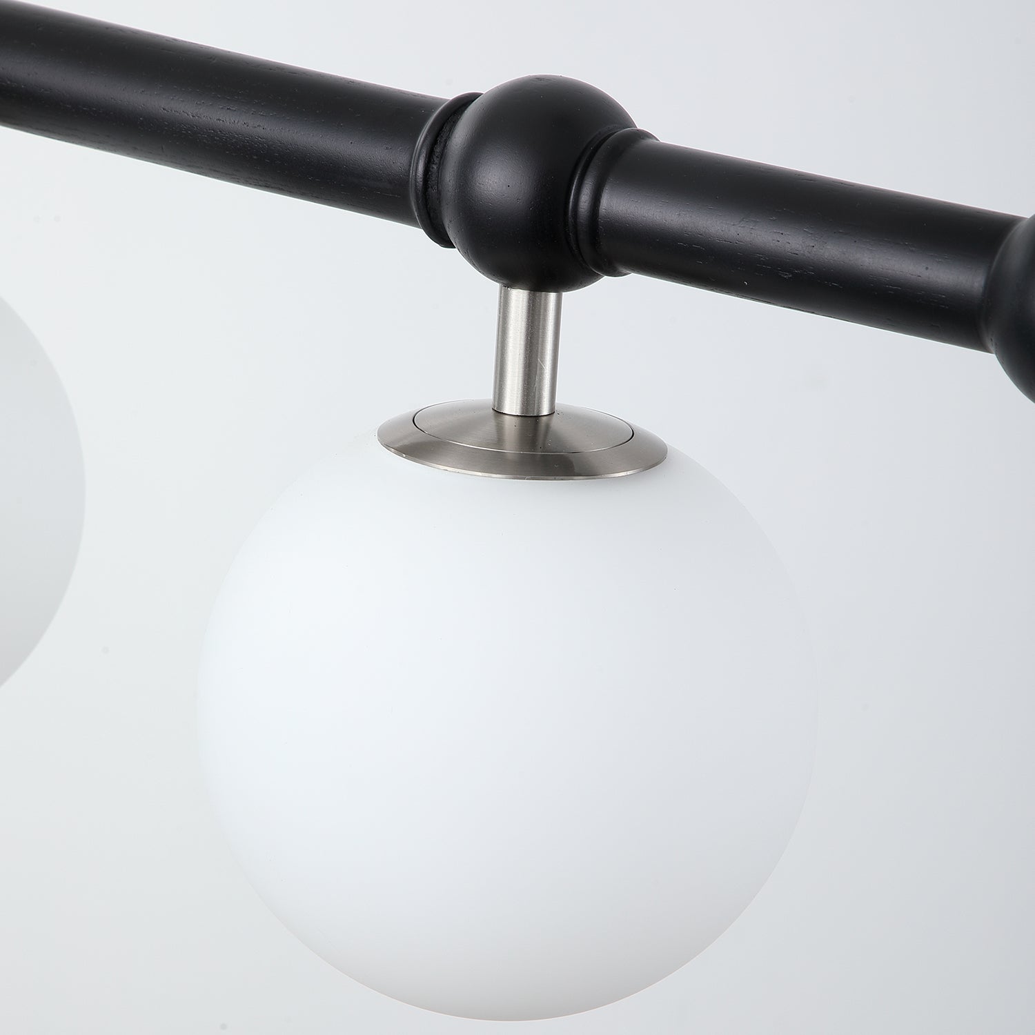 Hayes Lustre Bois Linéaire Boules en Verre - Neutralighting