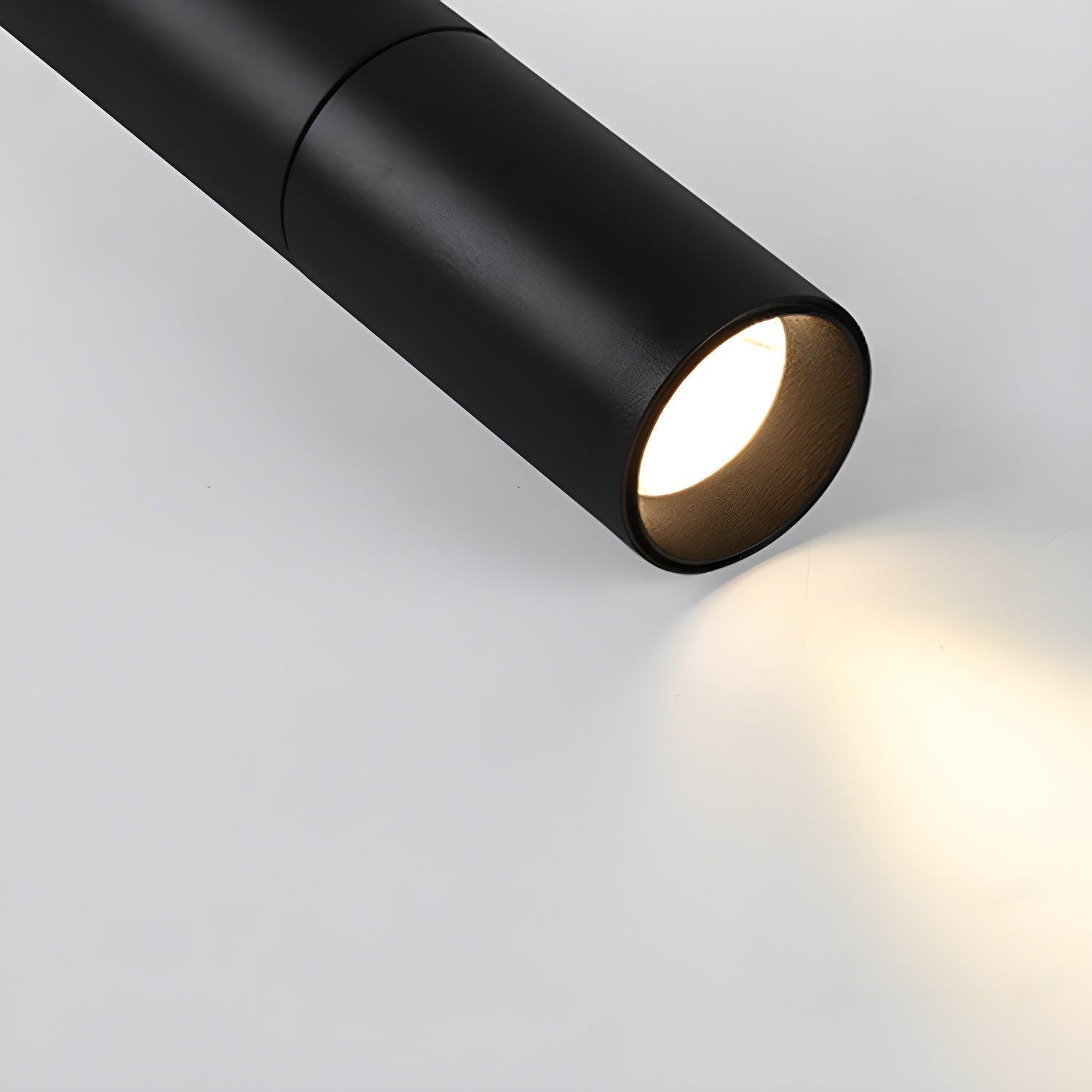 Elvynira Plafonnier à éclairage de surface réglable - Neutralighting