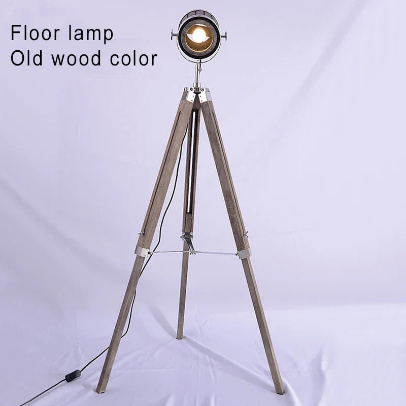 Lampadaire — Rétro en bois massif au style industriel
