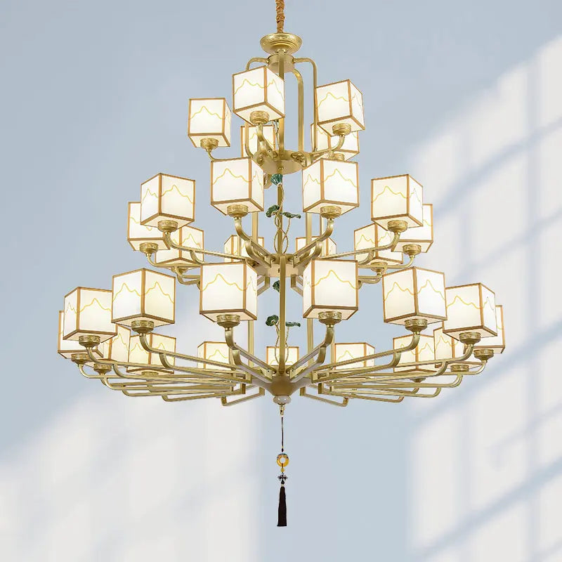 Lustre — Chinois classique doré design pour intérieur élégant