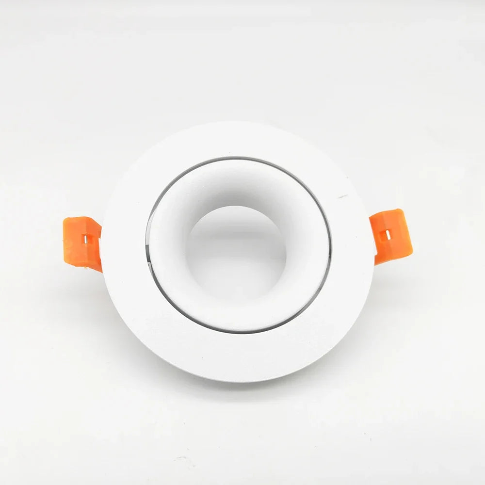 Spot encastrable réglable avec lumière remplaçable et design moderne Marine Saison - Une Note Actuelle dans le Décor