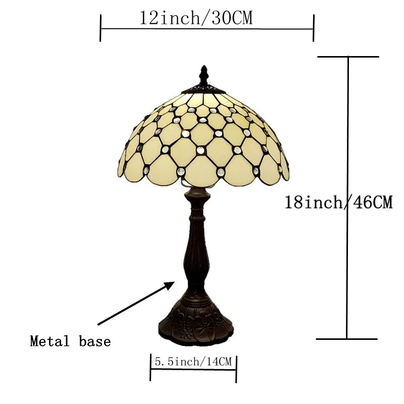 Lampe de table style Tiffany européen en verre à perles de cristal 12 pouces avec base en métal pour bureau, lecture et bar Suzanne Volute - Reflets Délicats & Élégance Visuelle