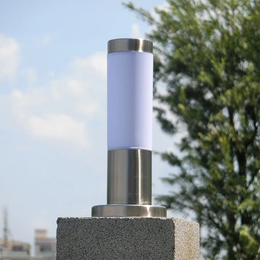 Lampadaire — LED en acier inoxydable pour jardin et extérieur