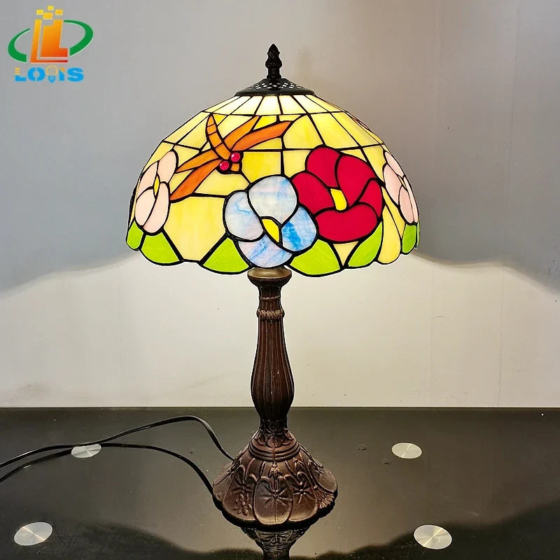 Lampe de table style tiffany avec fleurs et libellules décorative Gaston Détour en Verre - Le Charme du Verre dans le Décor