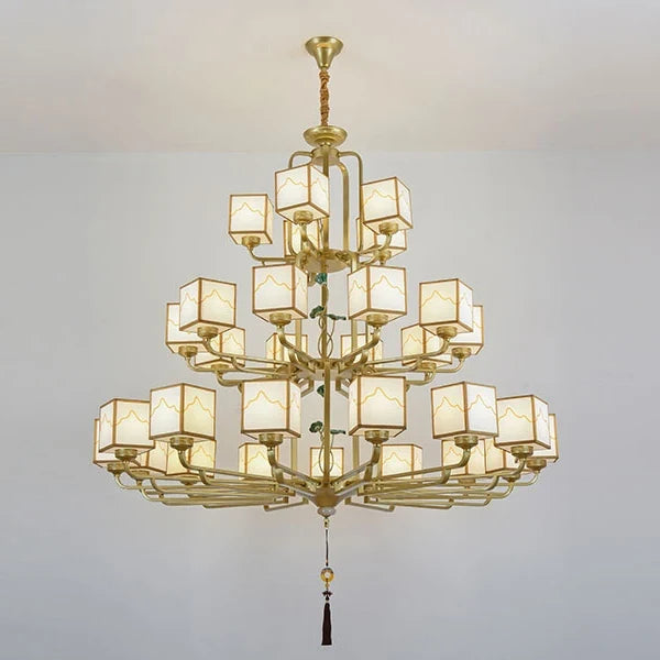 Lustre — Chinois classique doré design pour intérieur élégant