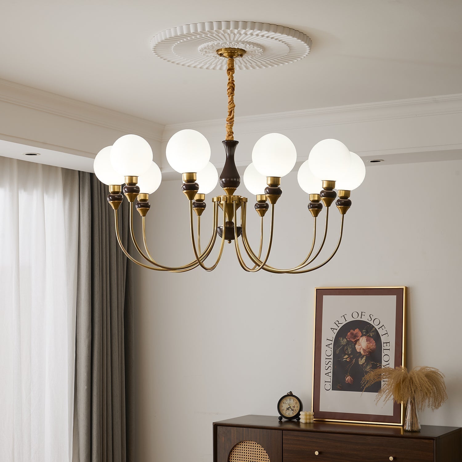 Lustra Chandelier Bras en Laiton Boules en Verre Dépoli - Neutralighting