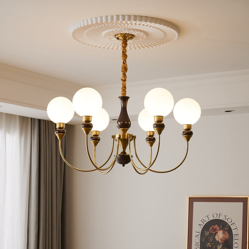 Lustra Chandelier Bras en Laiton Boules en Verre Dépoli - Neutralighting