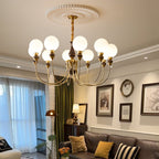 Lustra Chandelier Bras en Laiton Boules en Verre Dépoli - Neutralighting