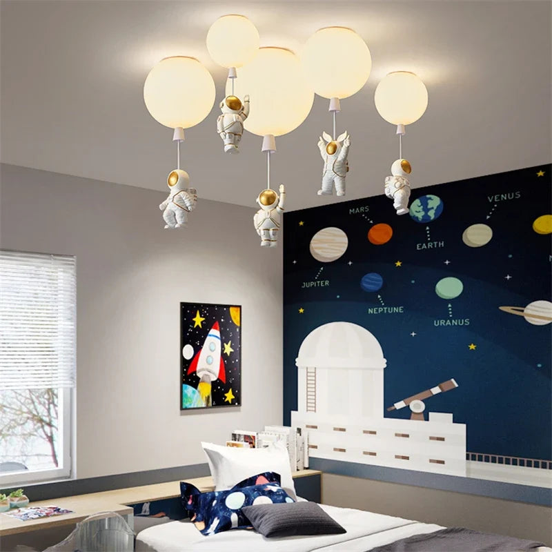 Plafonnier — LED nordique créatif astronaute ballon pour enfants