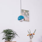 Solara Lampe Suspendue en Laiton Globe Opale Emboîté Moderne - Neutralighting